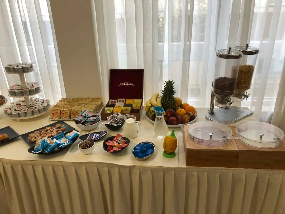 Hotel Hollywood Riccione Italien